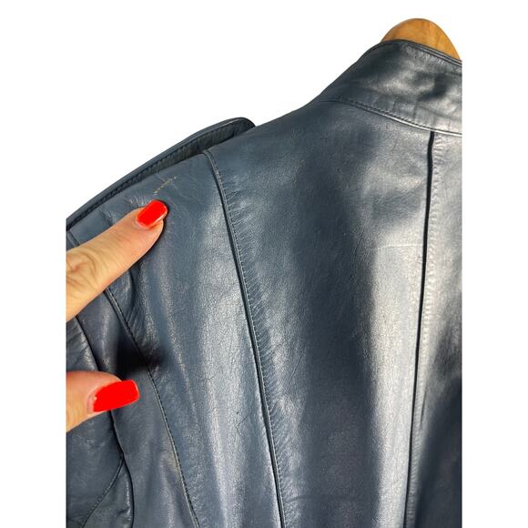 Vintage 1980’s Women’s Cropped Teal Leather Jacket with Epaulettes‎ Size 44 (XL) - Picture 5 of 14